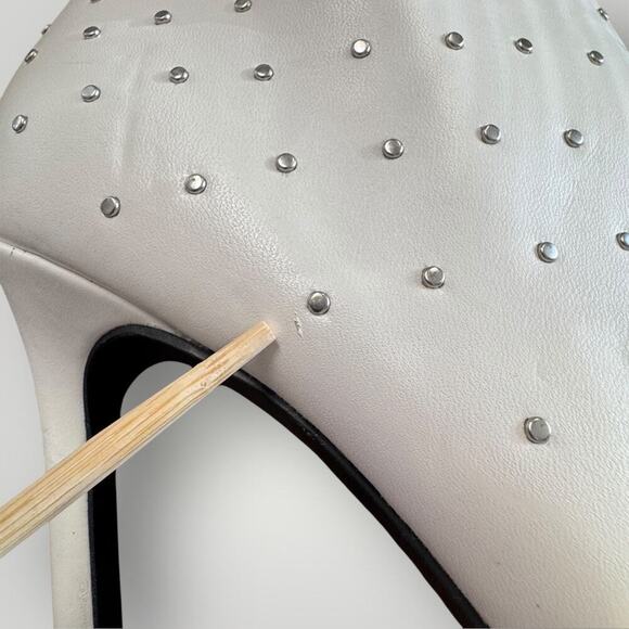 New Nine West Farrah Pointy Toe Stiletto Zip-Up Booties White w/ Studs, Wm's 9.5 - Picture 7 of 11